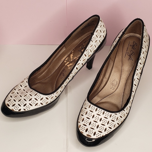 High heels - Picture 2 of 3